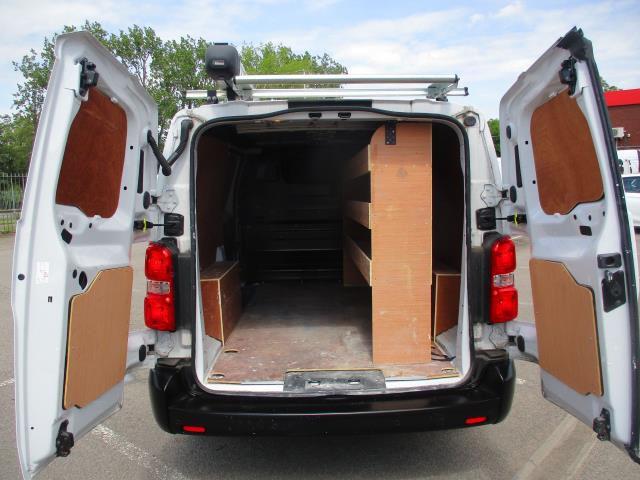 2022 Vauxhall Vivaro 2900 1.5D 100Ps Dynamic H1 Van (DY72XWO) Image 32