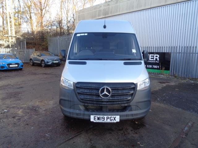 2019 Mercedes-Benz Sprinter 3.5T H1 Van L2 H1 FWD (EW19PGX) Image 2