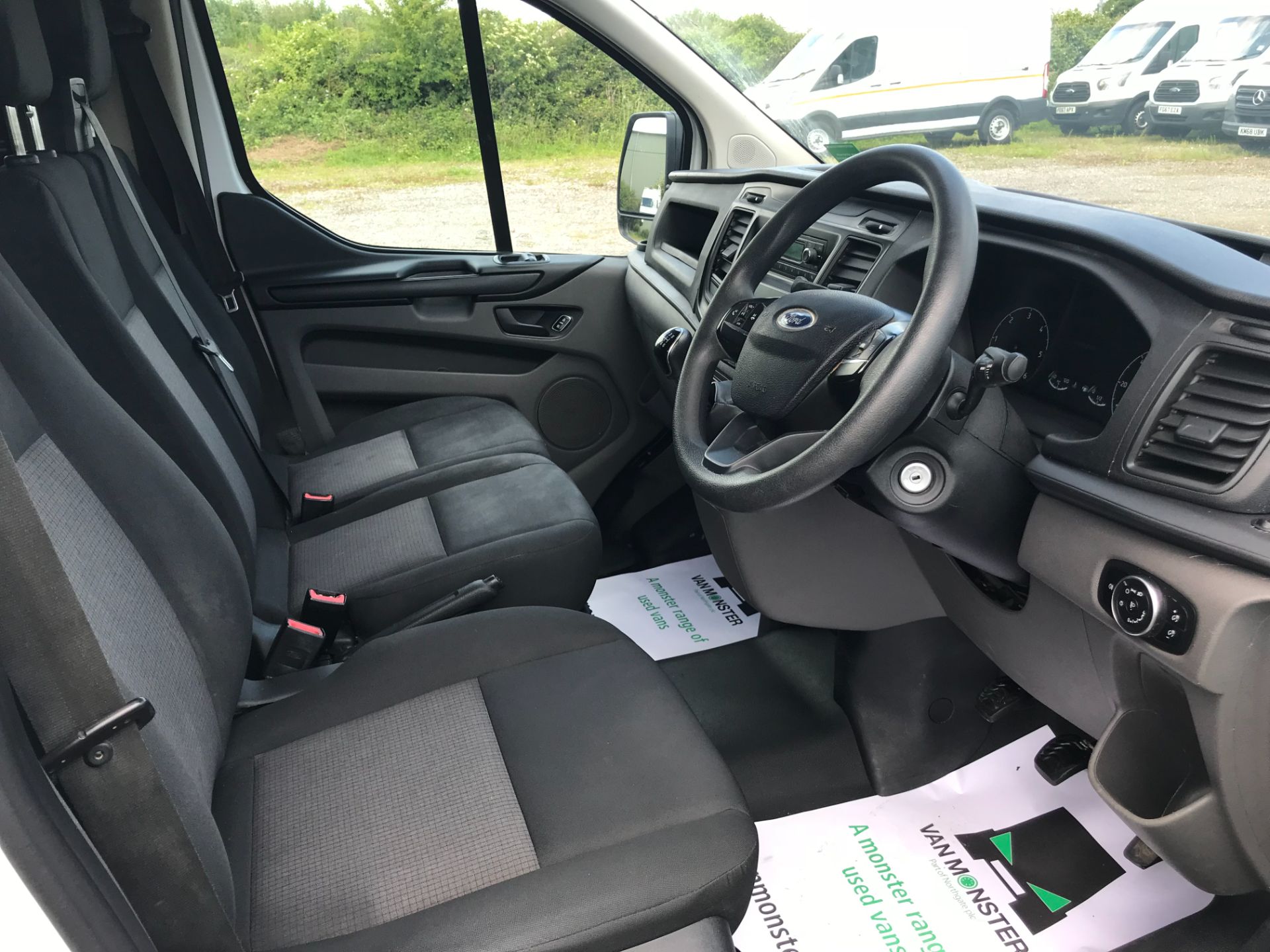 2018 Ford Transit Custom 2.0 Tdci 105Ps Low Roof D/Cab Van EURO 6 (FD18WDV) Image 24
