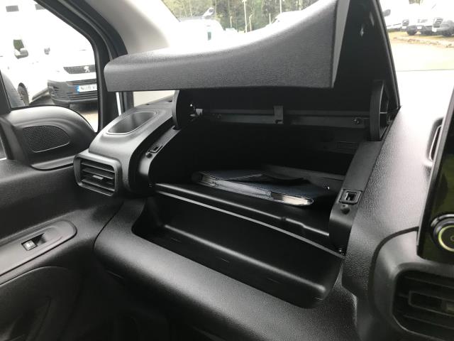 2019 Peugeot Partner 1000 1.6 BLUE HDI 100 PROFESSIONAL VAN EURO 6 (FD19GUJ) Image 22