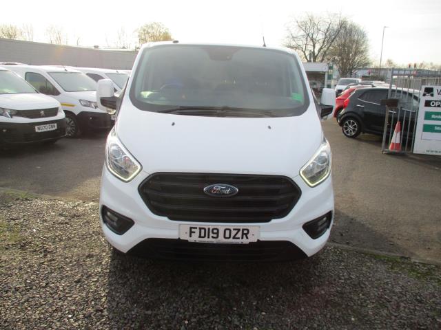 2019 Ford Transit Custom 300 L1 FWD 2.0 ECOBLUE 130PS TREND AUTO (FD19OZR) Image 12