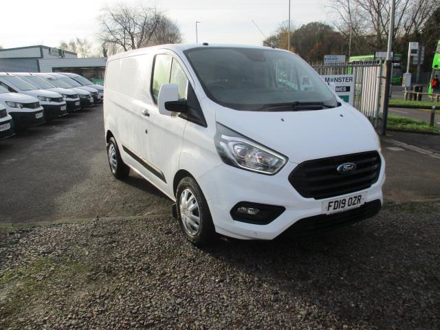 2019 Ford Transit Custom 300 L1 FWD 2.0 ECOBLUE 130PS TREND AUTO (FD19OZR) Image 2