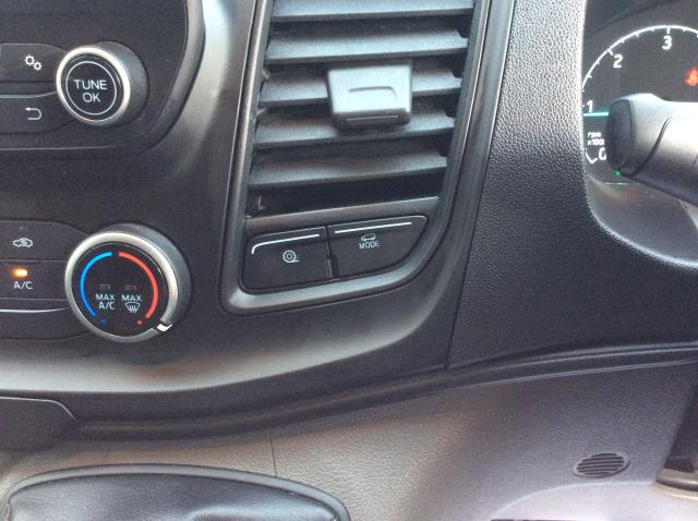 2022 Ford Transit Custom 2.0 Ecoblue 130Ps Low Roof Kombi Leader Minibus (FD22VMR) Image 28