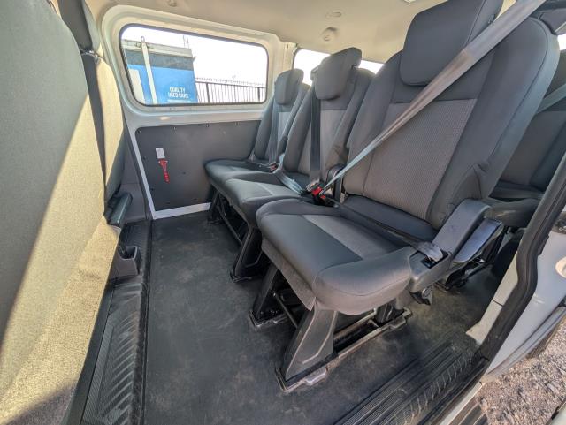 2022 Ford Transit Custom 2.0 Ecoblue 130Ps Low Roof Kombi Leader Van (FD22VSF) Image 8