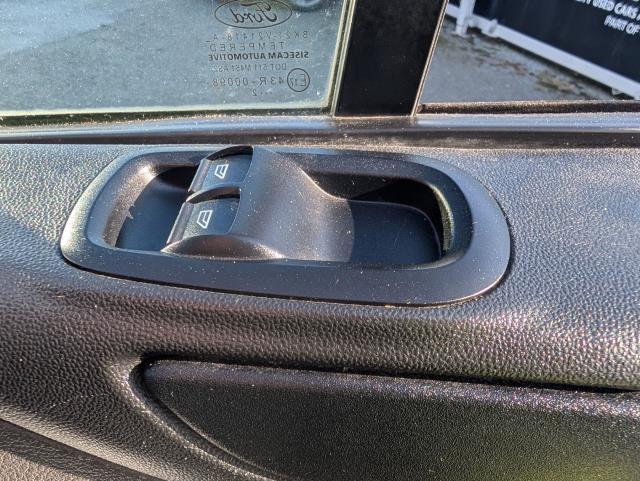 2022 Ford Transit Custom 2.0 Ecoblue 130Ps Low Roof Kombi Leader Van (FD22VSF) Image 19