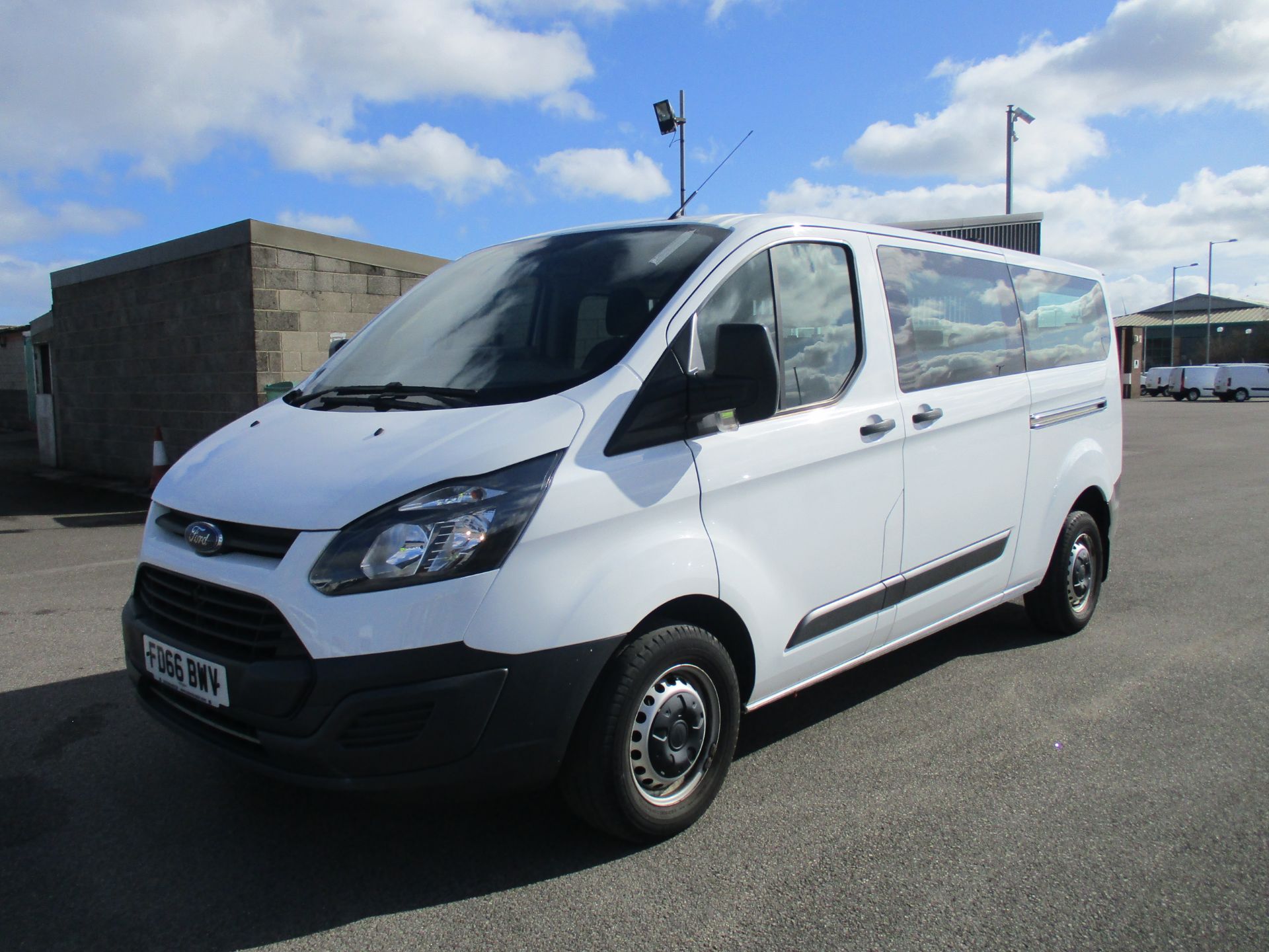 2016 Ford Transit Custom 310 L2 LOW ROOF KOMBI 130PS EURO 6. VAT INC (FD66BWV) | Van Monster