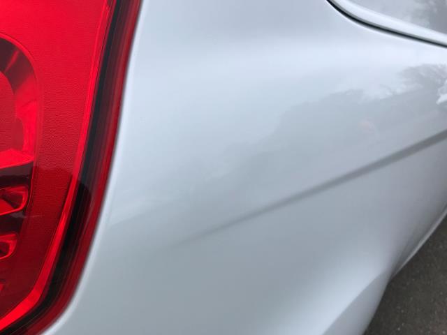 2016 Ford Fiesta 1.5 Tdci Van  (FD66LPZ) Image 32