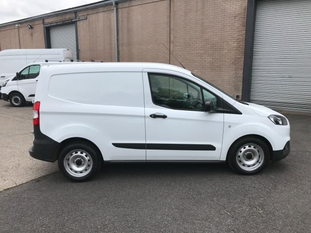 2018 Ford Transit Courier 1.5TDCI 6 SPEED 75PS EURO 6 (FD68EVR) Image 5