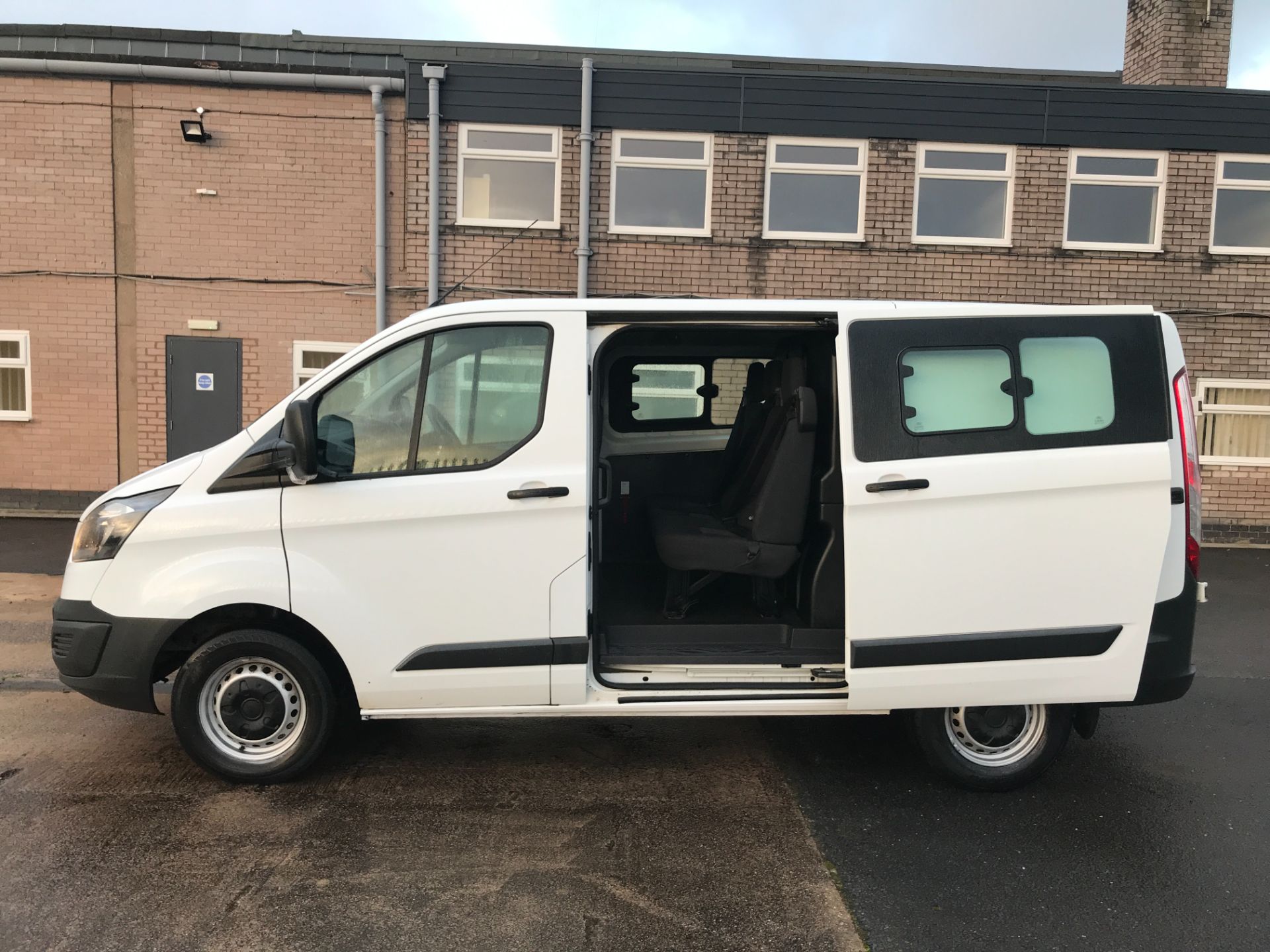 2017 Ford Transit Custom  290 L1 2.0TDCI 105PS LOW ROOF DOUBLE CAB EURO 6 (FE17VMG) Image 7