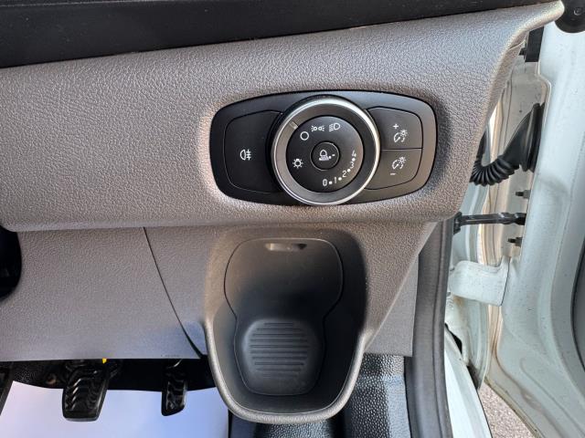 2023 Ford Transit Custom 2.0 Ecoblue 105Ps Low Roof D/Cab Leader Van (FE23YTZ) Image 26
