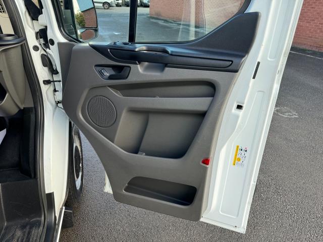 2019 Ford Transit Custom 2.0 Ecoblue 105Ps Low Roof Leader Van (FE69WRZ) Image 16