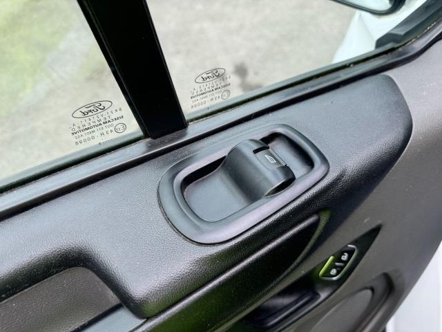 2019 Ford Transit Custom 2.0 Ecoblue 105Ps Low Roof Leader Van (FE69WTP) Image 38