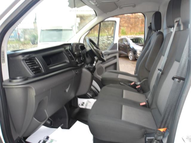 2019 Ford Transit Custom 2.0 Ecoblue 105Ps Low Roof Leader Van (FE69XDP) Image 18
