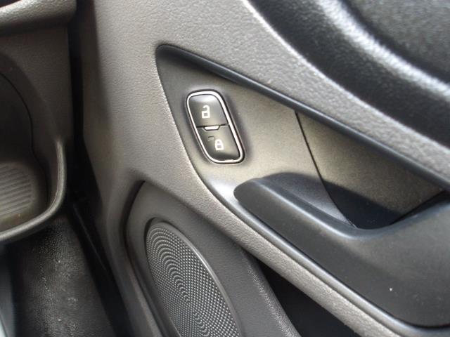 2019 Ford Transit Custom 2.0 Ecoblue 105Ps Low Roof Leader Van (FE69XDP) Image 26