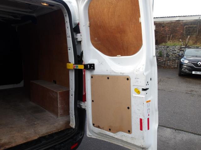 2019 Ford Transit Custom 2.0 Ecoblue 105Ps Low Roof Leader Van (FE69XDP) Image 16