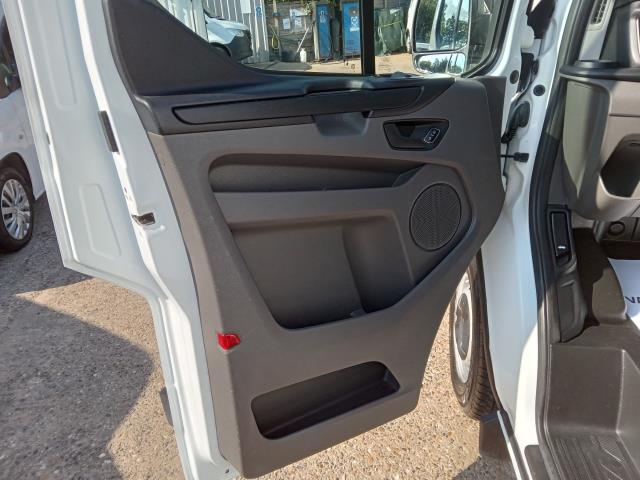2021 Ford Transit Custom 2.0 Ecoblue 105Ps Low Roof Leader Van (FE71YYC) Image 19
