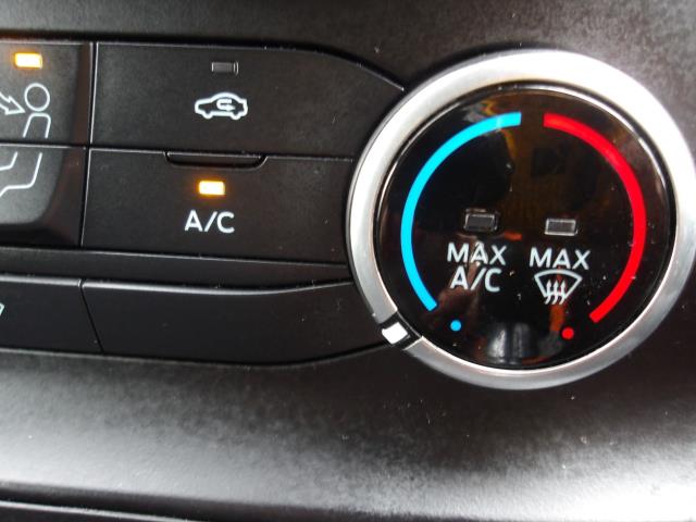 2022 Ford Transit Custom 2.0 Ecoblue 130Ps Low Roof Leader Van (FE71ZDD) Image 32