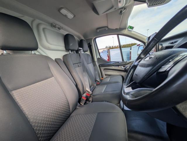 2022 Ford Transit Custom 2.0 Ecoblue 130Ps Low Roof Trend Van (FE72ZHC) Image 16
