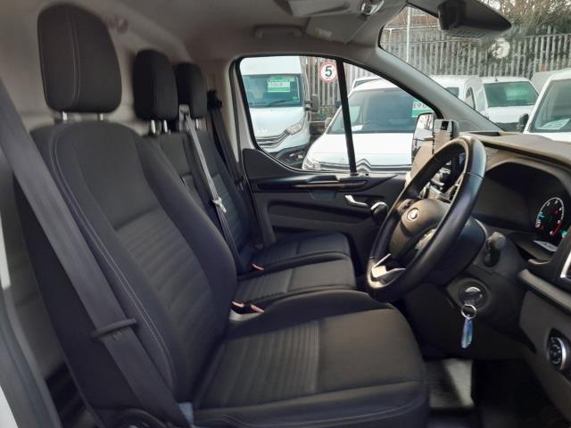 2022 Ford Transit Custom 2.0 Ecoblue 130Ps Low Roof Limited Van (FG22KHL) Image 32