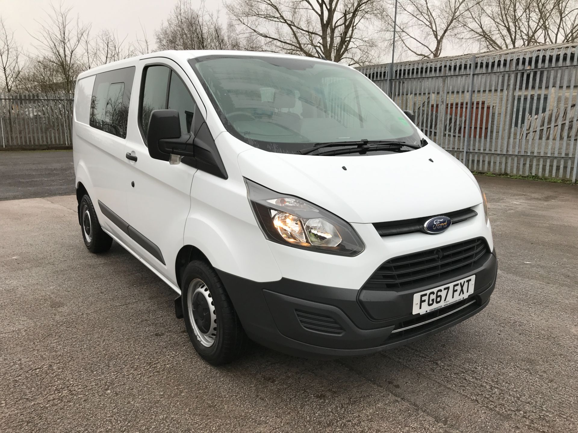 transit custom crew van