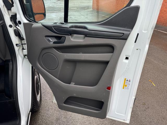 2019 Ford Transit Custom L1 2.0 Ecoblue 105Ps Low Roof Leader Van (FG69VHX) Image 18