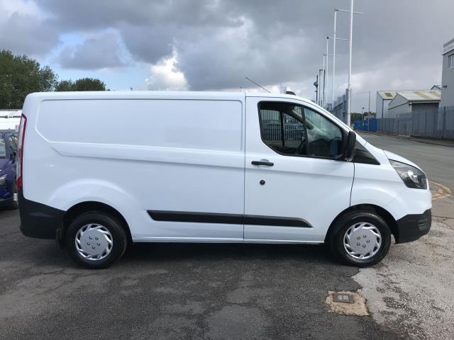 2019 Ford Transit Custom 300 L1 2.0TDCI ECOBLUE 105PS LOW ROOF LEADER EURO 6 (FG69ZXD) Image 6