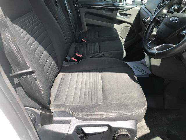 2021 Ford Transit Custom 300 L1  2.0ECOBLUE LOW ROOF LIMITED 130PS EURO 6  (FG71CZZ) Image 13