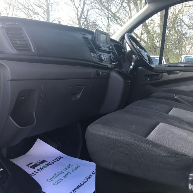 2022 Ford Transit Custom 2.0 Ecoblue 130Ps Low Roof Kombi Leader Van (FH22HKZ) Image 21