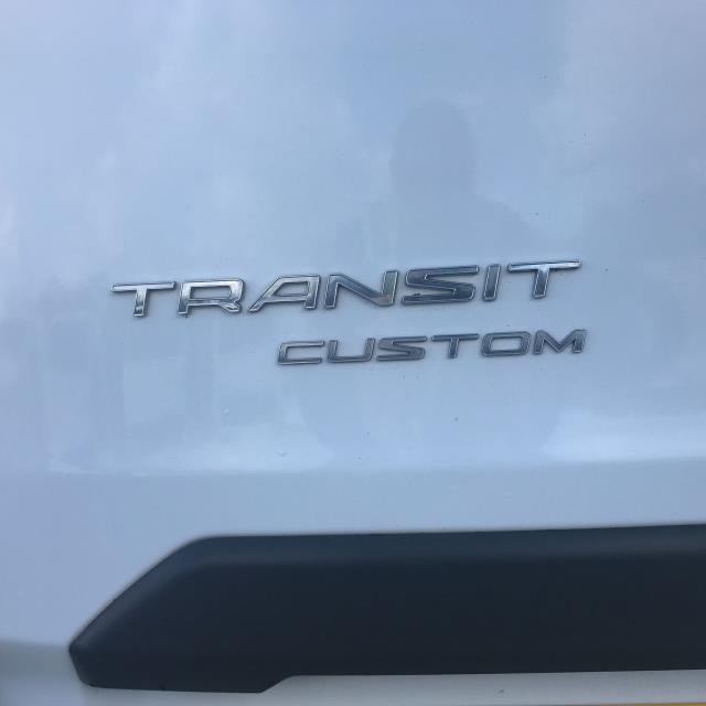 2022 Ford Transit Custom 2.0 Ecoblue 130Ps Low Roof Kombi Leader Van (FH22HKZ) Image 18