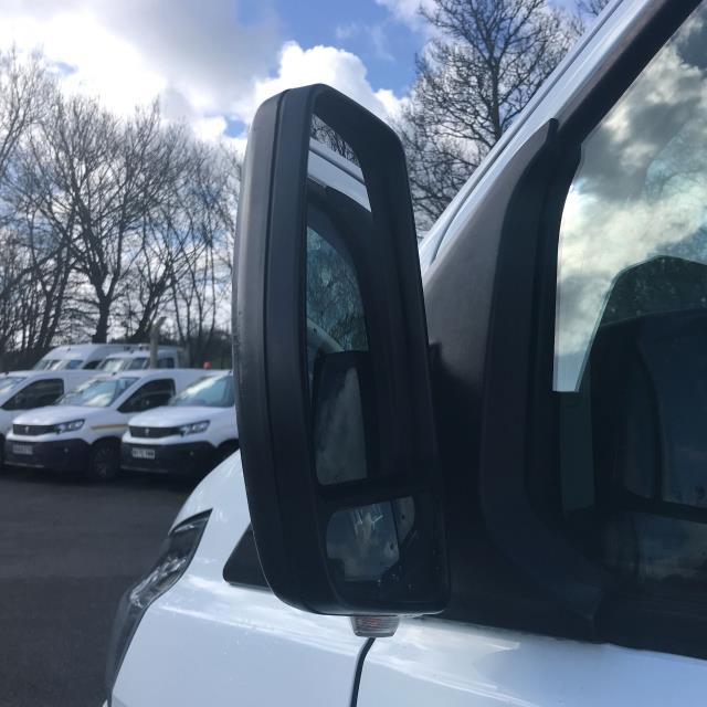 2022 Ford Transit Custom 2.0 Ecoblue 130Ps Low Roof Kombi Leader Van (FH22HKZ) Image 16