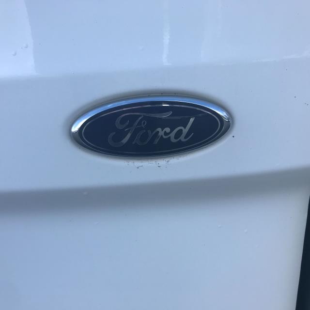 2022 Ford Transit Custom 2.0 Ecoblue 130Ps Low Roof Kombi Leader Van (FH22HKZ) Image 19