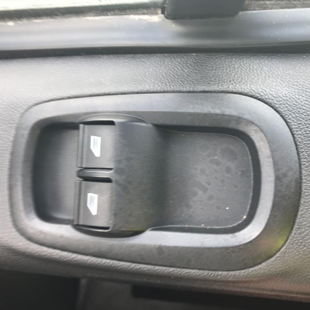 2022 Ford Transit Custom 2.0 Ecoblue 130Ps Low Roof Kombi Leader Van (FH22HKZ) Image 32