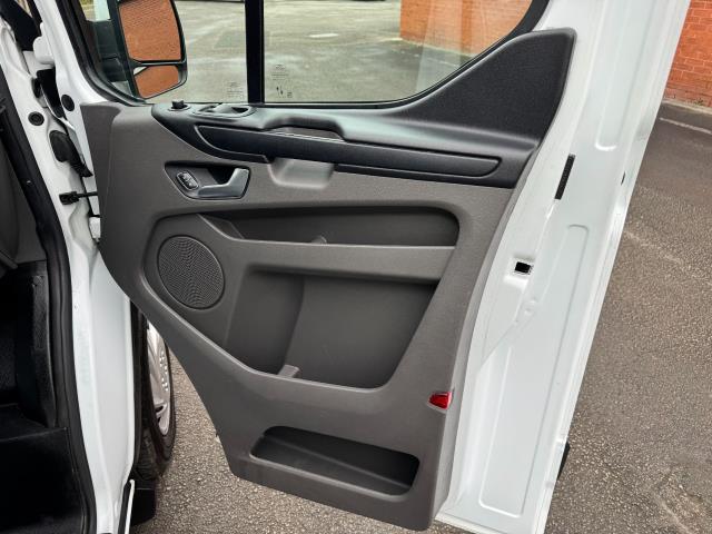 2022 Ford Transit Custom L2 2.0 Ecoblue 130Ps Low Roof Trend Van (FH22JXC) Image 18
