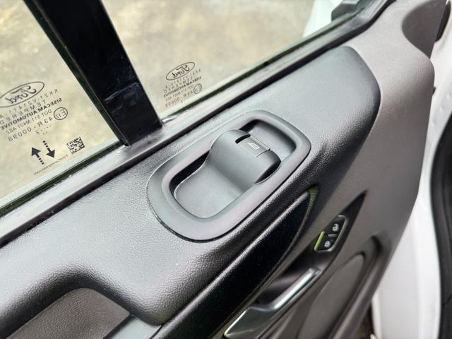 2022 Ford Transit Custom L2 2.0 Ecoblue 130Ps Low Roof Trend Van (FH22JXC) Image 42