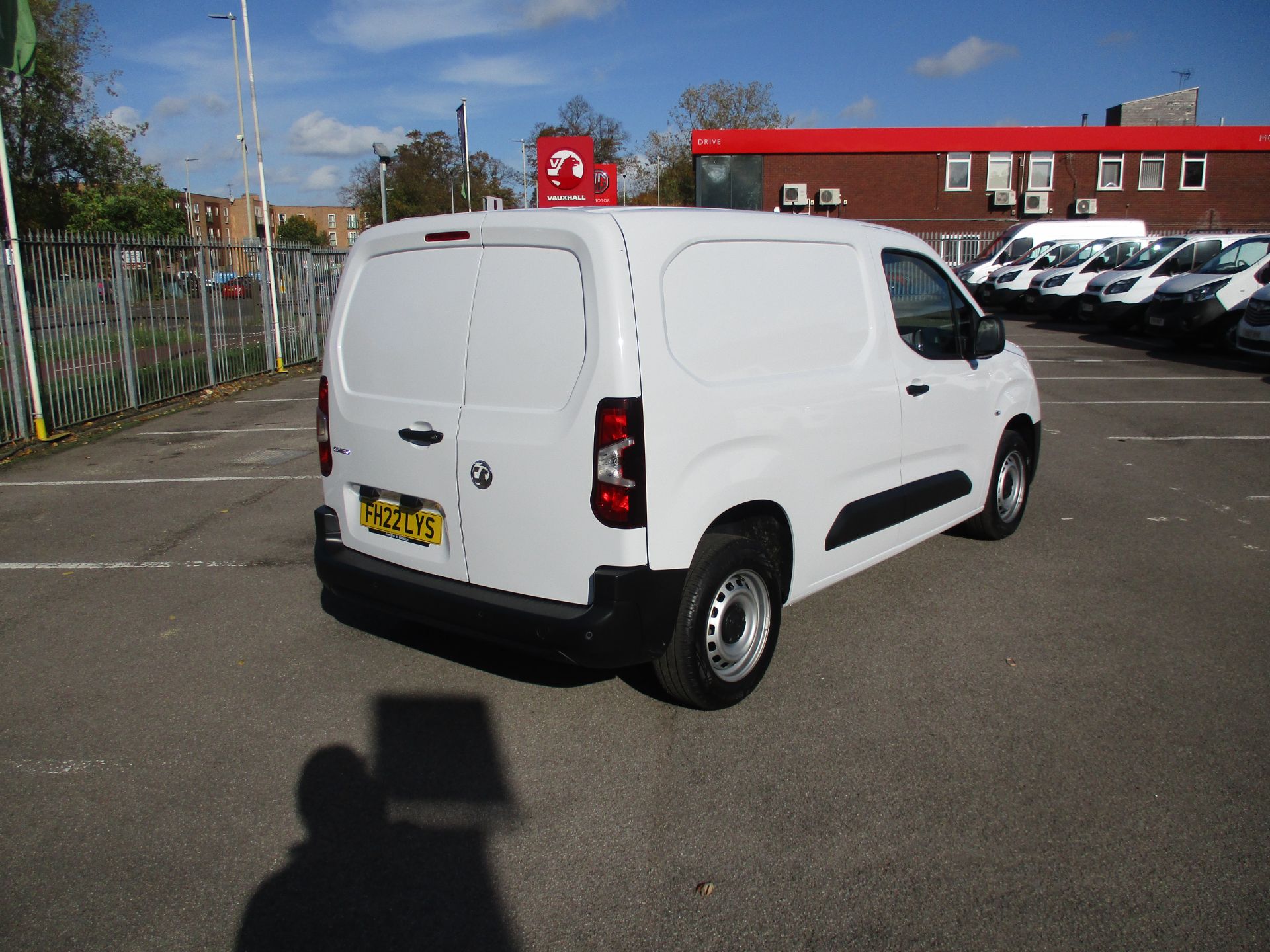 2022 Vauxhall Combo Cargo 2000 1.5 TURBO D 100PS L1H1 DYNAMIC (FH22LYS) Image 3
