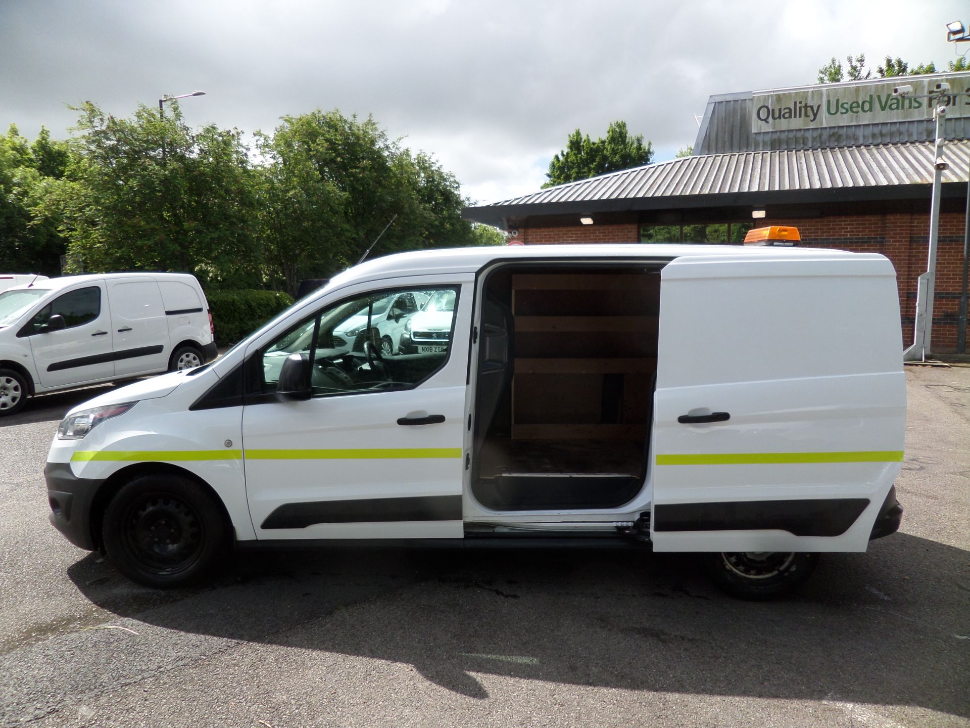 2018 Ford Transit Connect 1.5 Tdci 100Ps L2 Van Euro 6 - ( 74 MPH Limited) (FH67KHD) Image 7