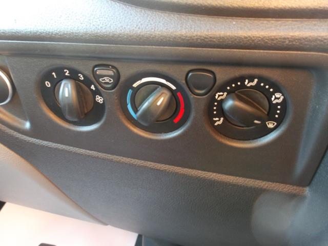 2019 Ford Transit 350 L3 2.0 TDCi 130PS Double Cab Dropside (FJ19YBW) Image 27