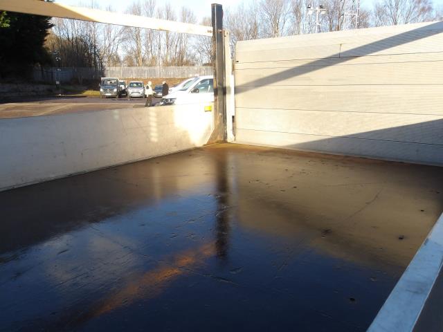 2019 Ford Transit 350 L3 2.0 TDCi 130PS Double Cab Dropside (FJ19YBW) Image 16