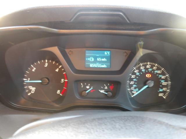 2019 Ford Transit 350 L3 2.0 TDCi 130PS Double Cab Dropside (FJ19YBW) Image 24