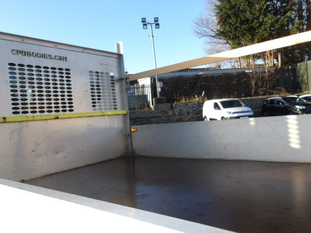 2019 Ford Transit 350 L3 2.0 TDCi 130PS Double Cab Dropside (FJ19YBW) Image 17