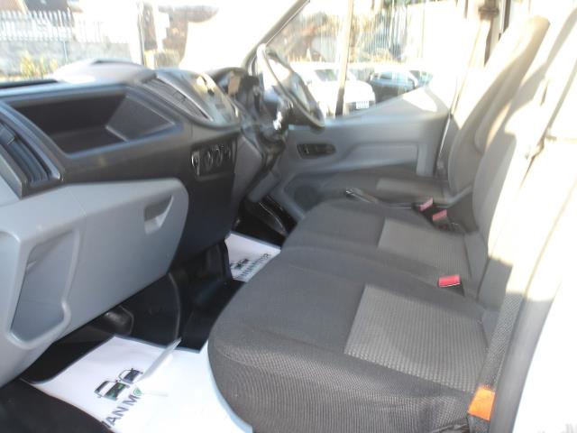 2019 Ford Transit 350 L3 2.0 TDCi 130PS Double Cab Dropside (FJ19YBW) Image 14