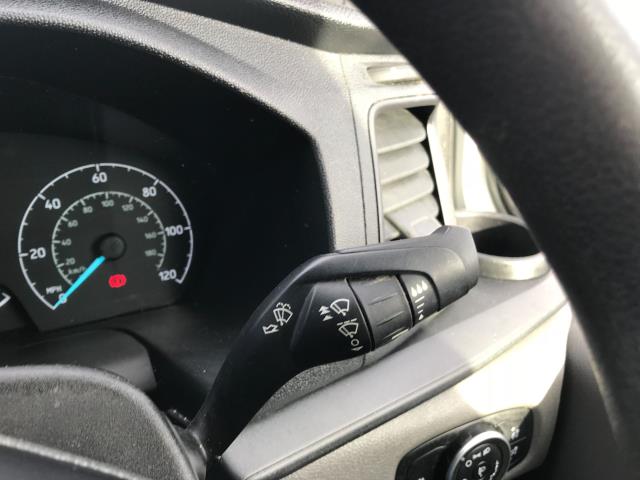 2018 Ford Transit Custom 2.0 Tdci 105Ps Low Roof D/Cab Van Euro 6 Limited to 70MPH (FJ68YGC) Image 31