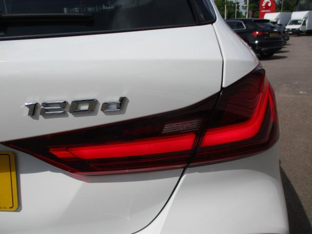 2020 BMW 1 Series 120D Xdrive M Sport 5Dr Step Auto (FJ70TXE) Image 37