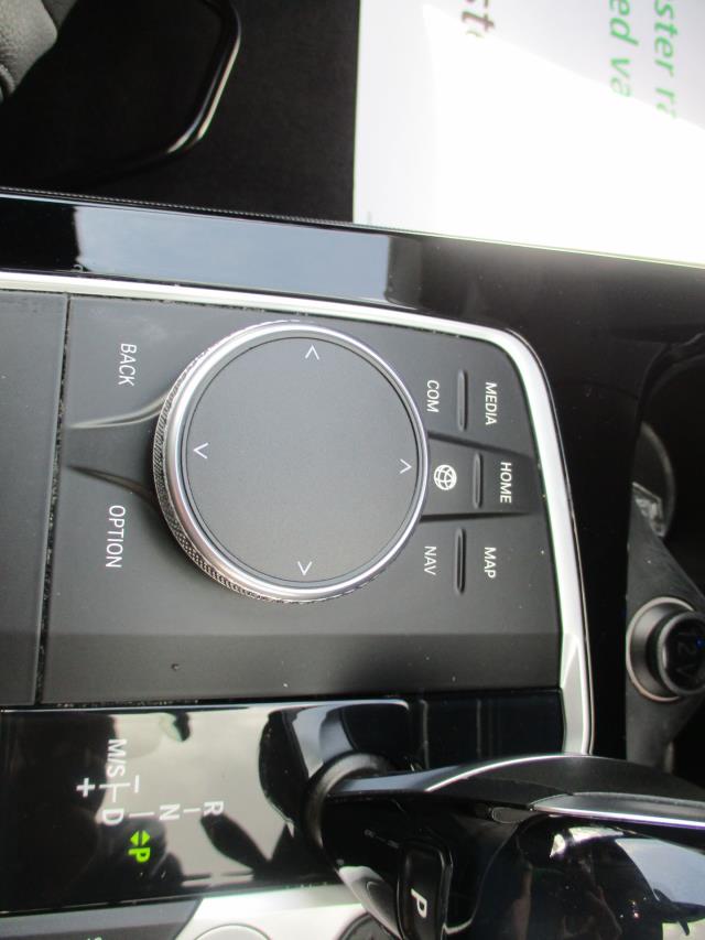 2020 BMW 1 Series 120D Xdrive M Sport 5Dr Step Auto (FJ70TXE) Image 22