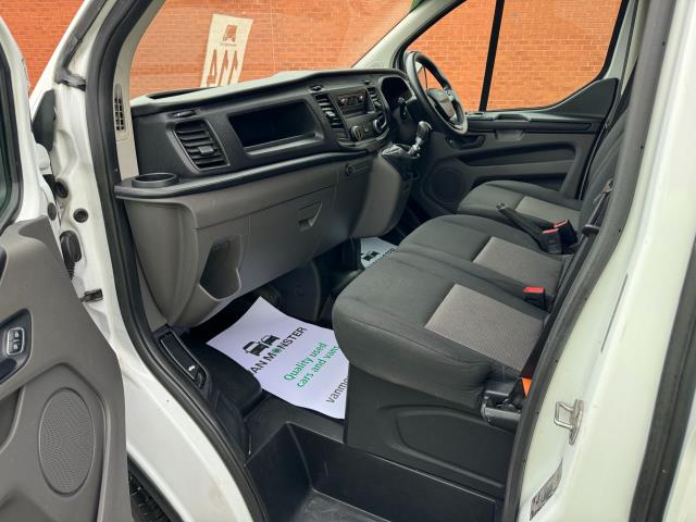 2019 Ford Transit Custom 2.0 Tdci 130Ps Low Roof Van (FL19JMX) Image 28
