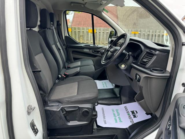 2019 Ford Transit Custom 2.0 Tdci 130Ps Low Roof Van (FL19JMX) Image 12