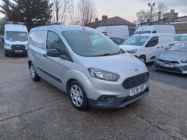 2019 Ford Transit Courier 1.5 Tdci Trend Van [6 Speed] (FL19JVE) Image 2
