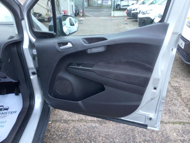 2019 Ford Transit Courier 1.5 Tdci Trend Van [6 Speed] (FL19JVE) Image 32