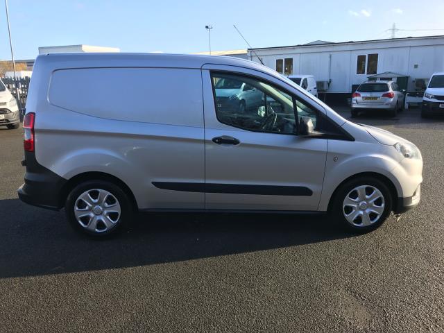 2019 Ford Transit Courier 1.5 Tdci Trend Van [6 Speed] (FL19JWN) Image 10