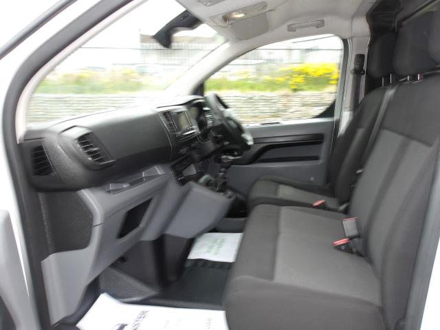 2022 Vauxhall Vivaro 2700 1.5D 100Ps Dynamic H1 Van (FL22JVO) Image 16